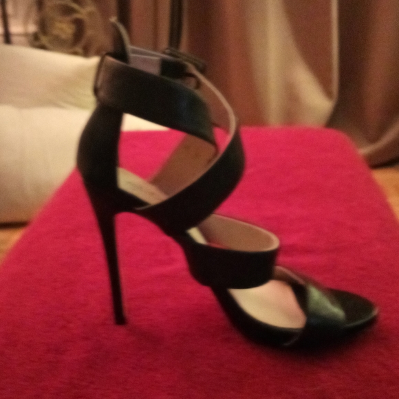 Aldo black leather stiletto sandals size be 7.5" - Picture 2 of 3